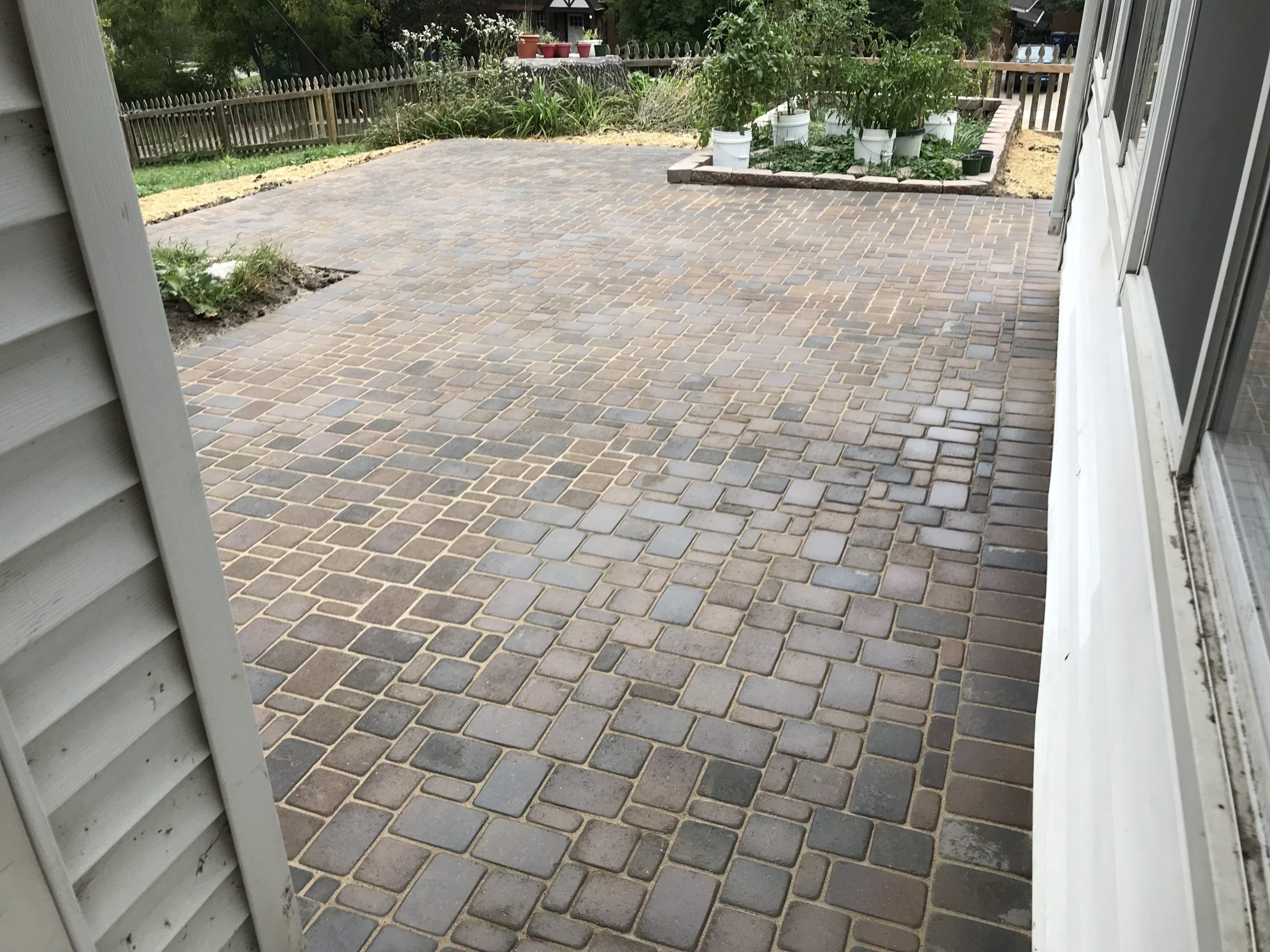 Project Spotlight-New Paver Patio Creates Functional Outdoor Living Space Post Thumbnail